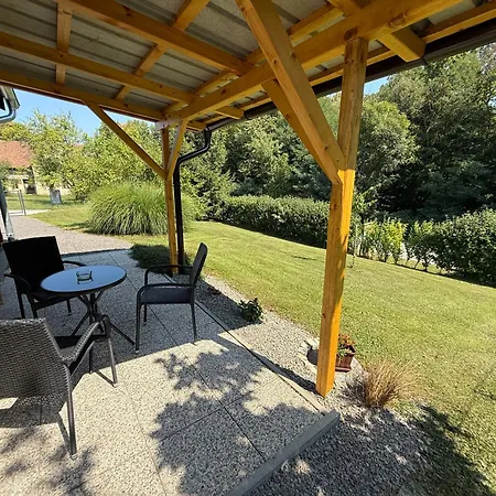 Pocitniska Hisa ˇgoriceˇ * Alsómarác